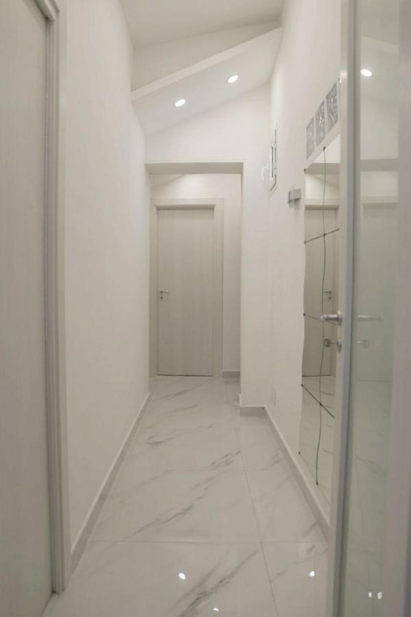 La Dukesca Chic Apartment Naples Exterior photo
